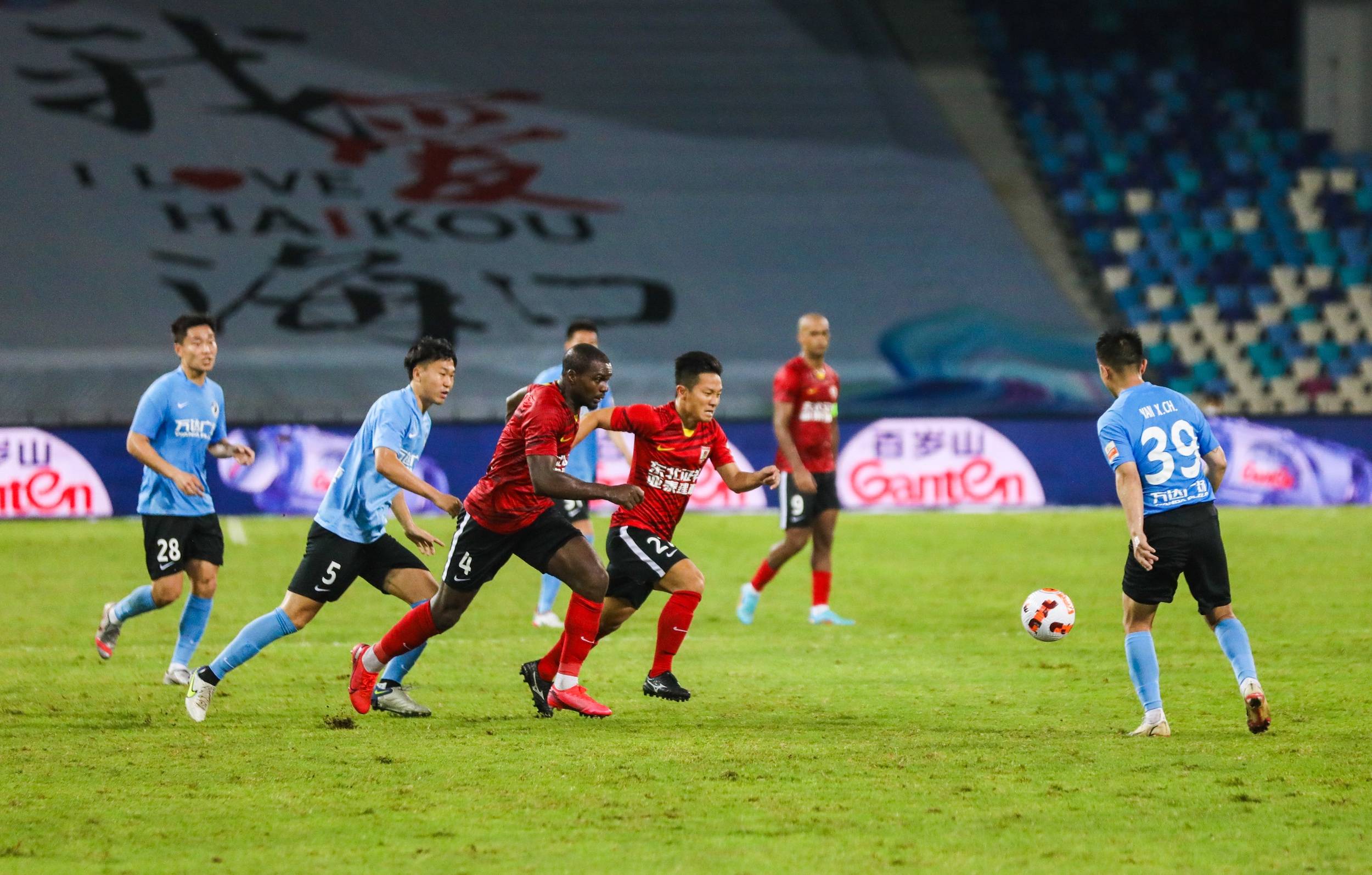 防守反击的 防守反击的