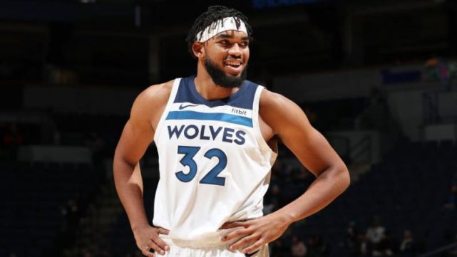 而这位年轻 而这位年轻