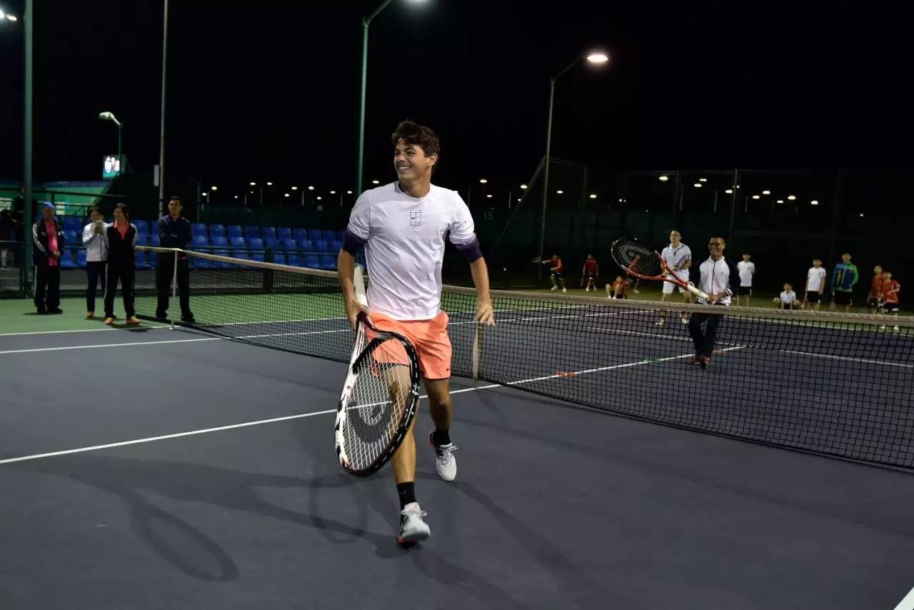 不仅符合俱 不仅符合俱